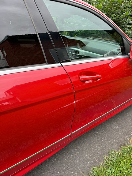 Mercedes-Benz C200 3 of 10
