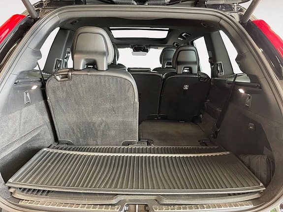 Volvo XC90 23 of 26