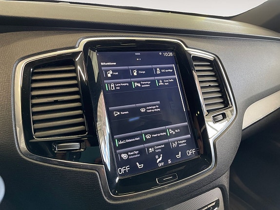 Volvo XC90 26 of 26