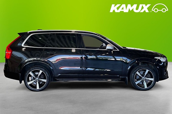 Volvo XC90 2 of 5