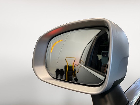 Volvo XC90 24 of 26