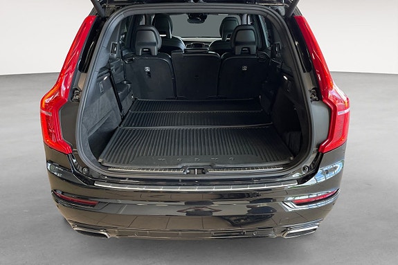 Volvo XC90 21 of 26