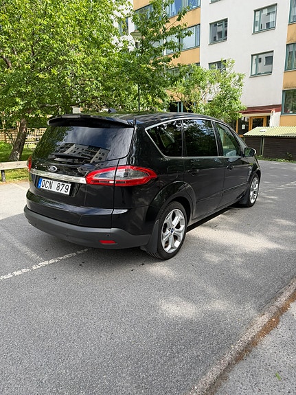 Ford S-MAX 4 of 5