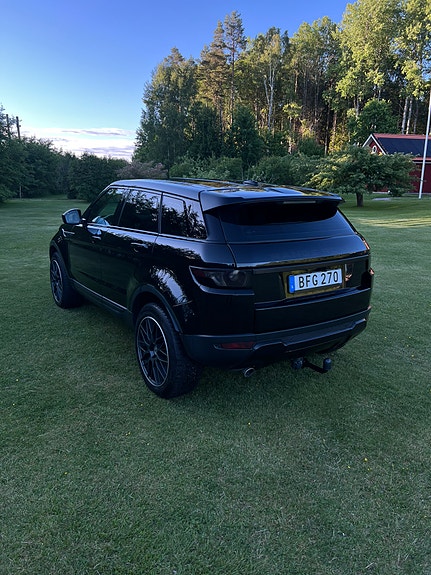 Land Rover Range Rover Evoque 5 of 5