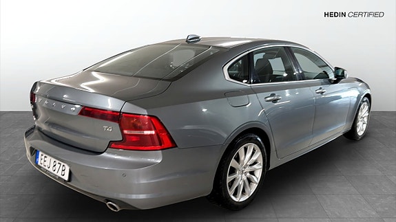 Volvo S90 6 of 12