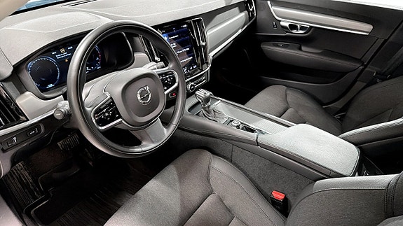 Volvo S90 8 of 12