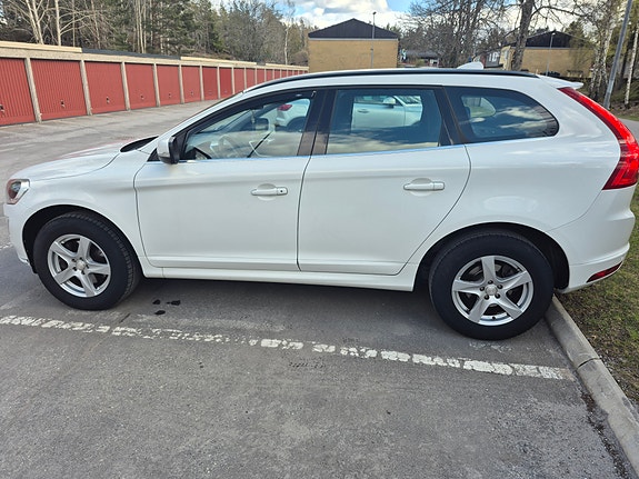 Volvo XC60 7 of 10