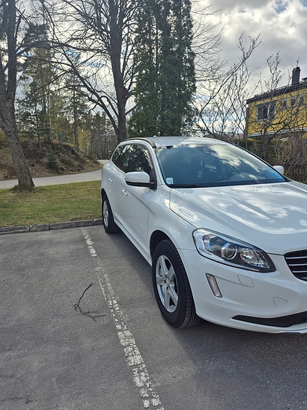 Volvo XC60 8 of 10