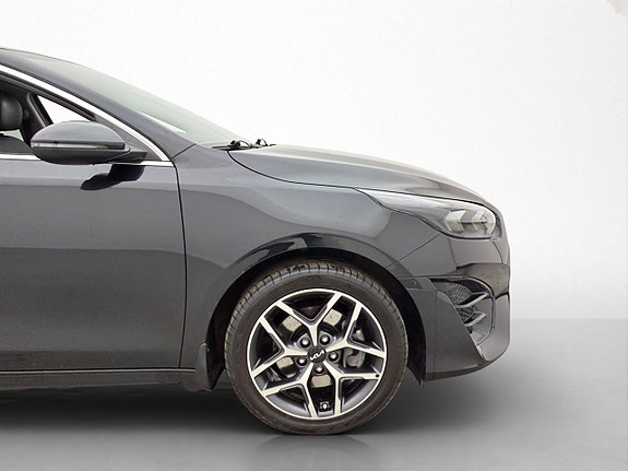 Kia Ceed 13 of 30