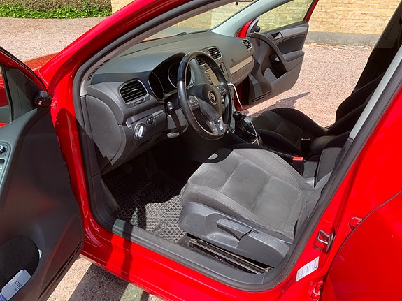 Volkswagen Golf VI 6 of 12