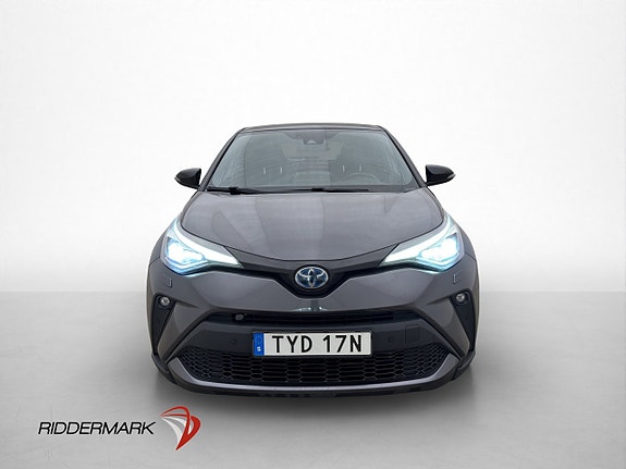 Toyota C-HR 2 of 5