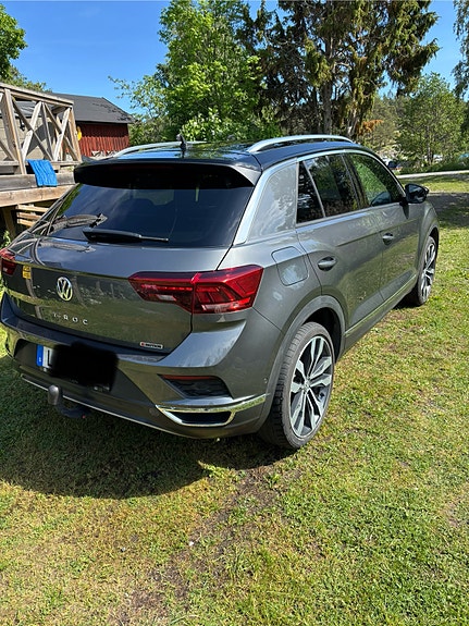 Volkswagen T-Roc 3 of 5