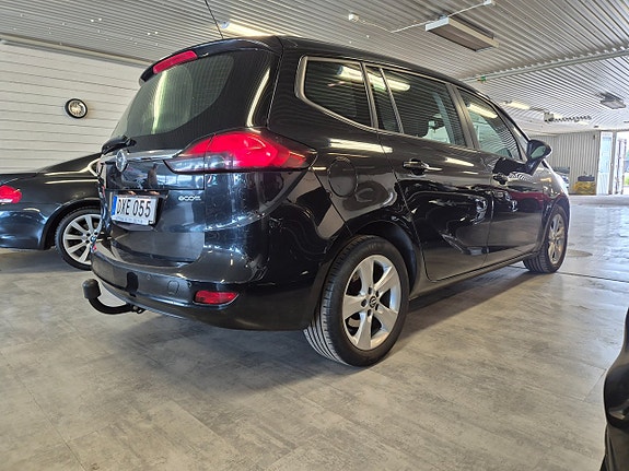 Opel Zafira Tourer 4 of 5