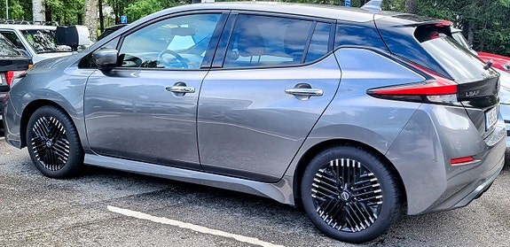 Nissan Leaf 2 of 3