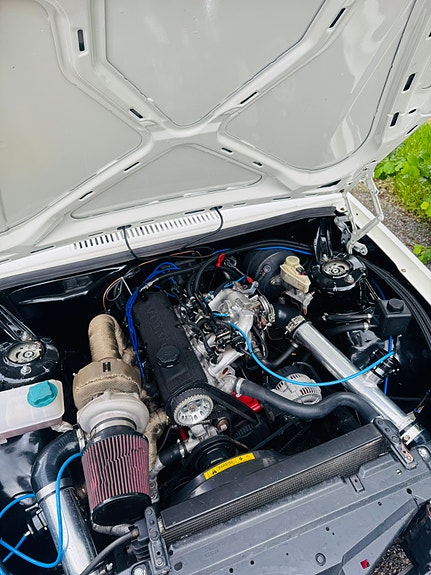 Volvo 740 4 of 5