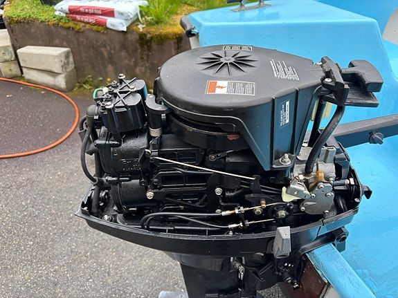 Eka med motor 4 of 5