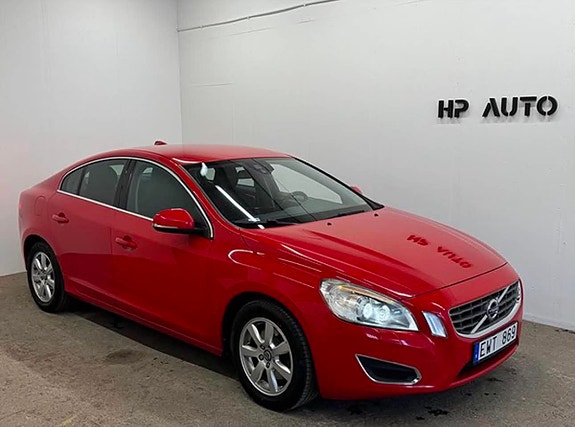Volvo S60 3 of 5