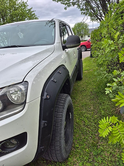 Volkswagen Amarok 4 of 5