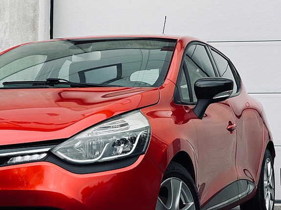 Renault Clio 2 of 5