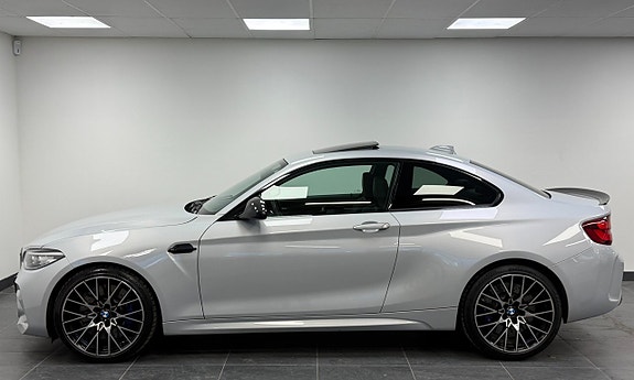 BMW M2 5 of 5