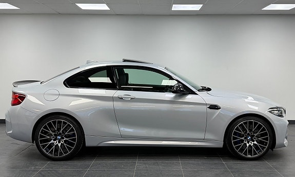 BMW M2 3 of 5