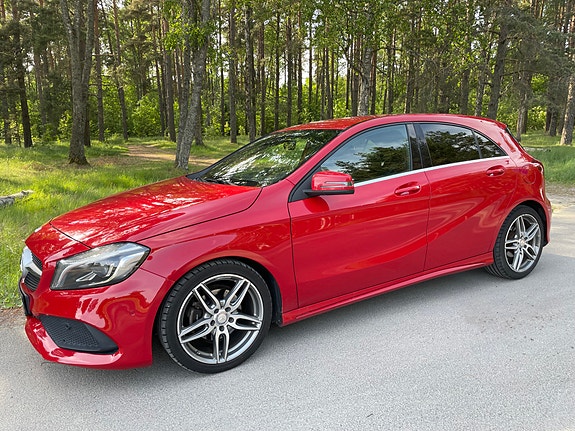 Mercedes-Benz A200 3 of 5