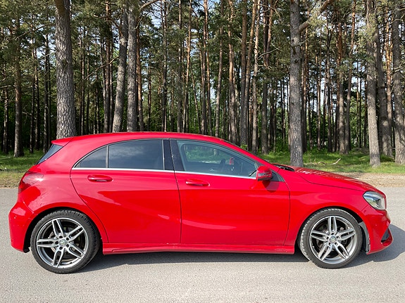 Mercedes-Benz A200 4 of 5