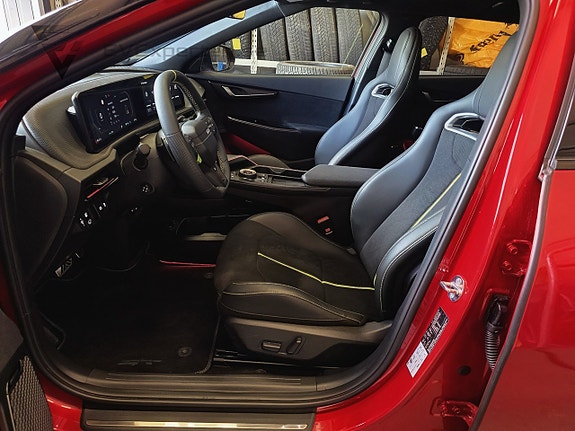 Kia EV6 15 of 28