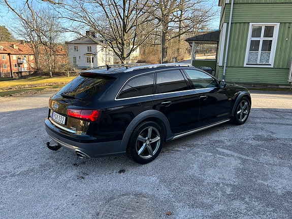Audi A6 allroad 5 of 5