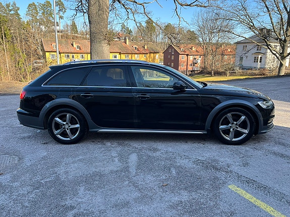 Audi A6 allroad 4 of 5