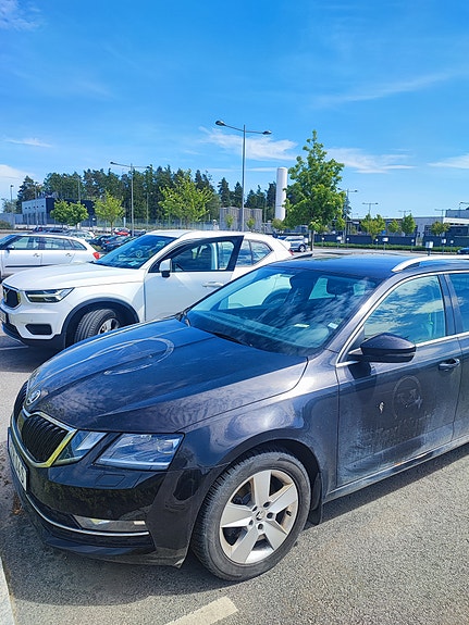 Skoda Octavia 3 of 5