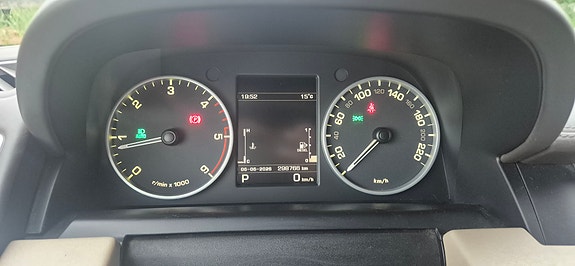 Land Rover Range Rover Sport 4 of 5