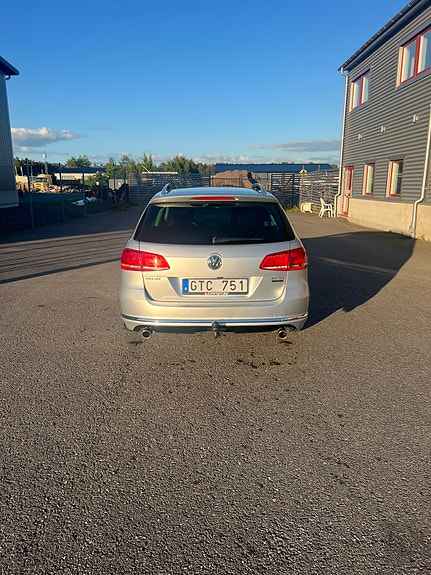 Volkswagen Passat 3 of 5