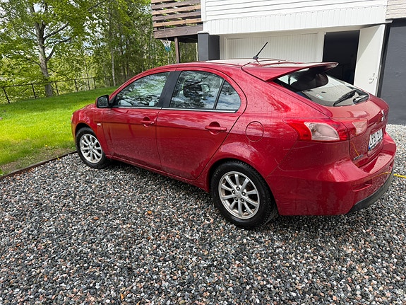 Mitsubishi Lancer 3 of 4