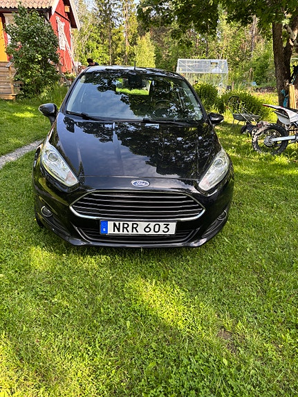 Ford Fiesta 5 of 10