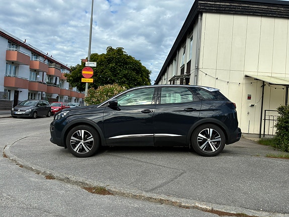 Peugeot 3008 3 of 5