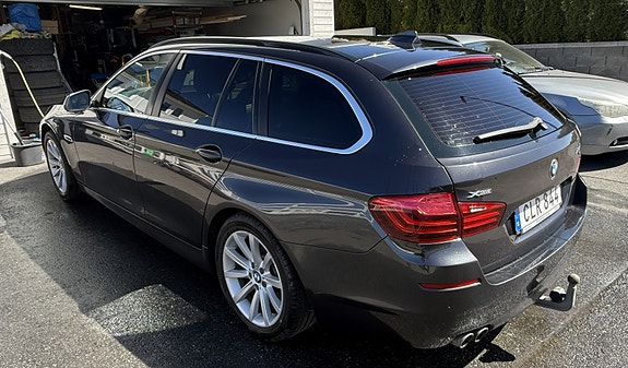 BMW 520d 3 of 5