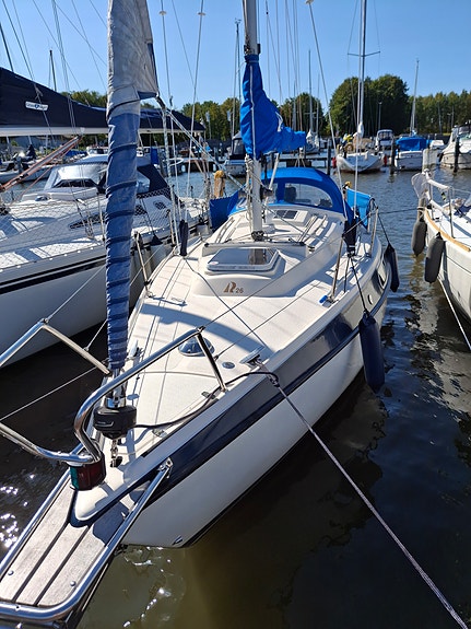 HALLBERG-RASSY 26 — View photo 1