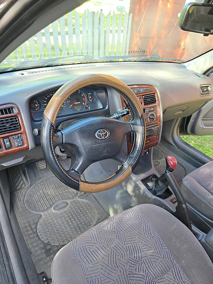 Toyota Avensis 5 of 5
