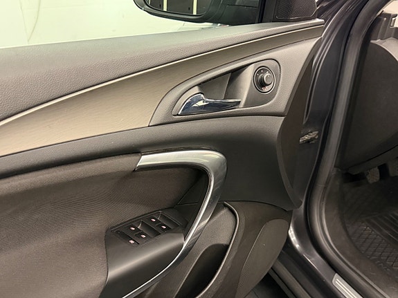 Opel Insignia 10 of 23