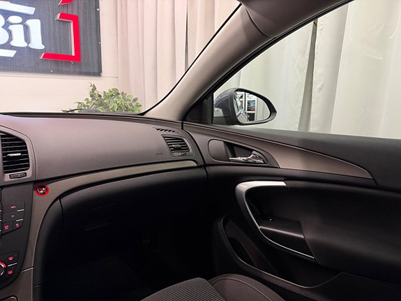 Opel Insignia 17 of 23