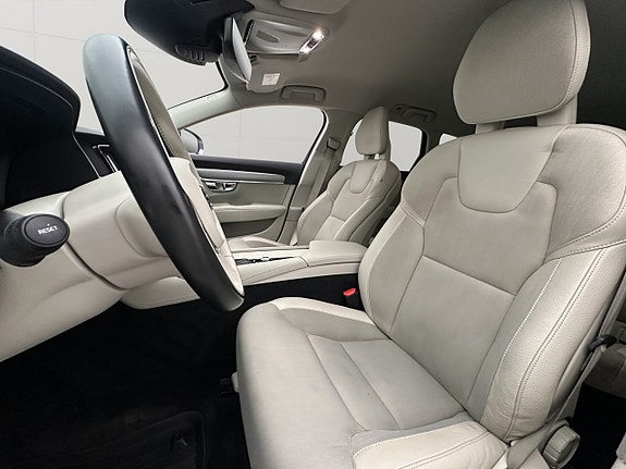 Volvo V90 24 of 30
