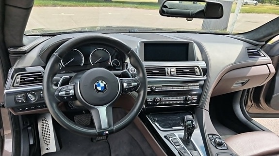 BMW 650i 7 of 12