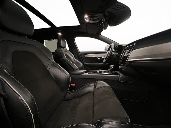 Volvo V90 13 of 30