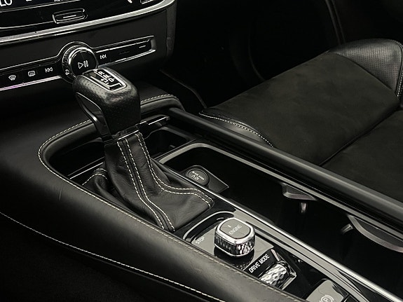 Volvo V90 24 of 30