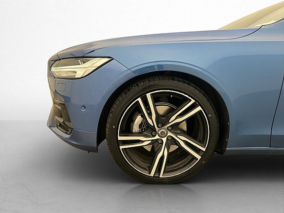 Volvo V90 30 of 30