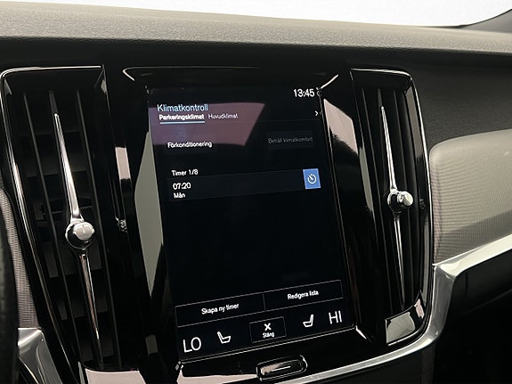 Volvo V90 21 of 30
