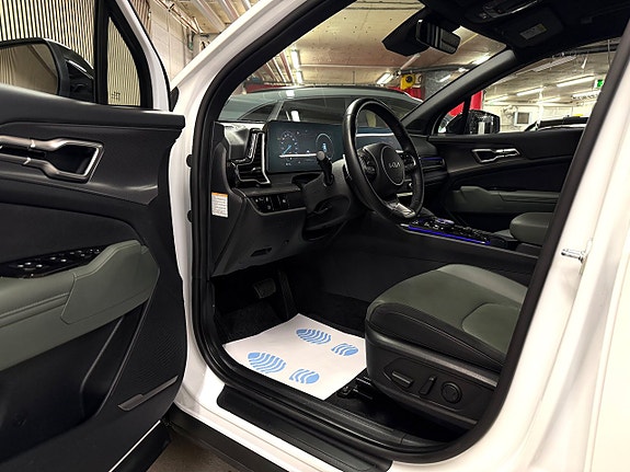 Kia Sportage 13 of 24