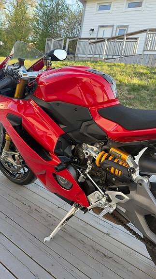Ducati Panigale V2 3 of 5