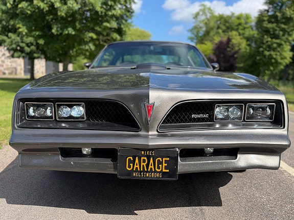 Pontiac Trans Am 2 of 23